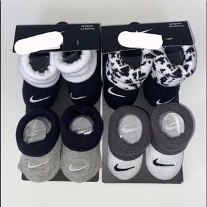 nike baby socks